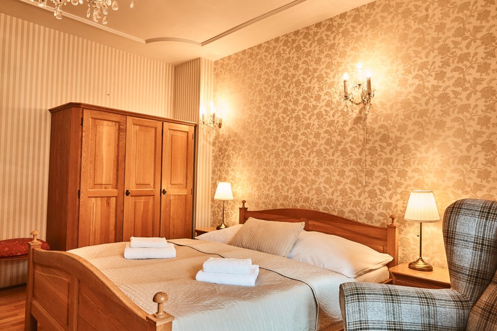 banská štiavnica hotel salamander